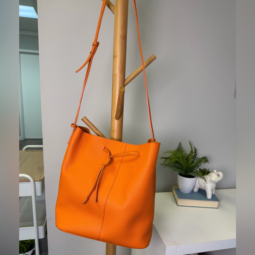 Like New Orange Leather Palla Dalla Bucket Bag - Picture 3 of 10